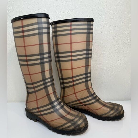 Authentic Burberry Rain Boots, size 37 (US 6.5) - Picture 1 of 10